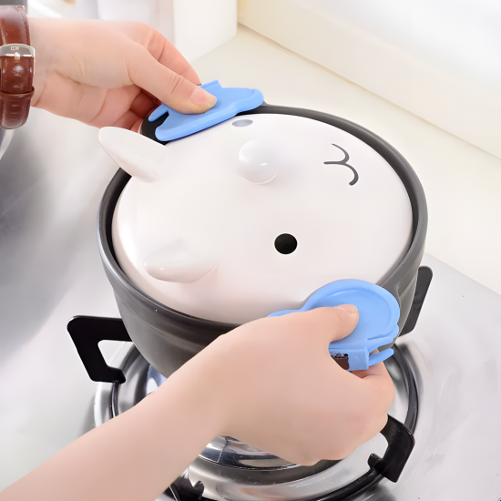 Butterfly-Shaped Pot Holder